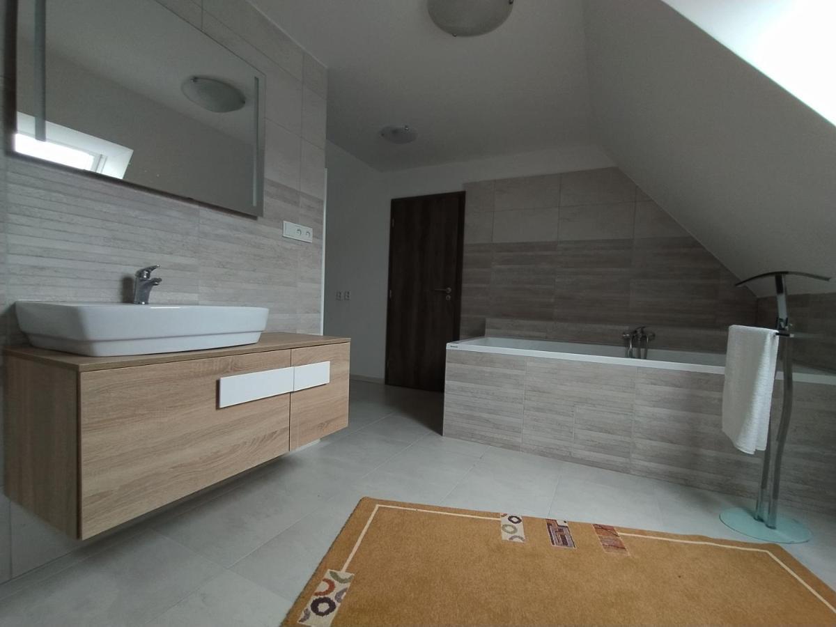 Apartmany Lono Jičín Exterior foto